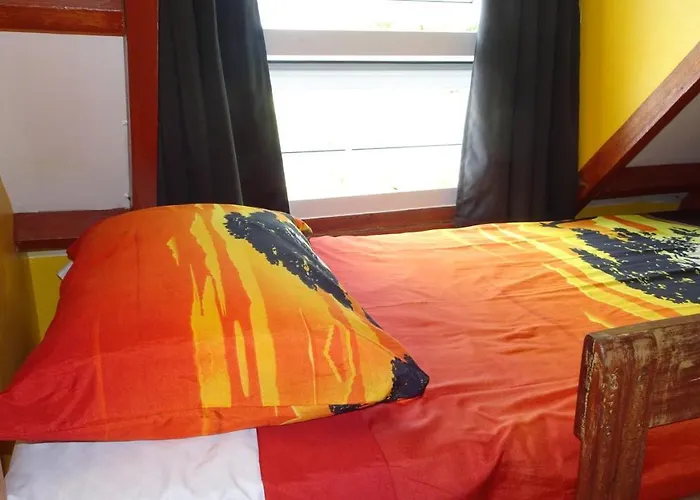Threshershack Hostel *