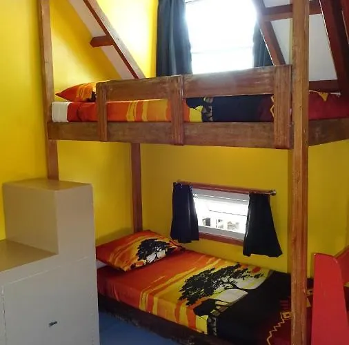 Hostel Threshershack