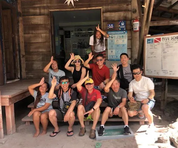 Hostel Threshershack *