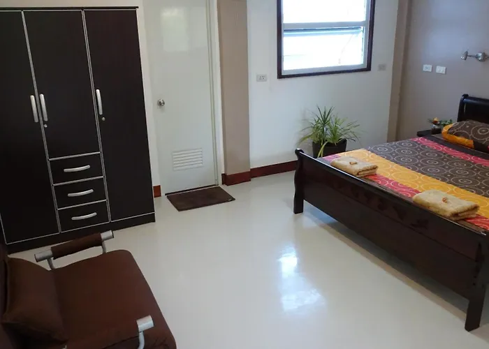 Threshershack Hostel *