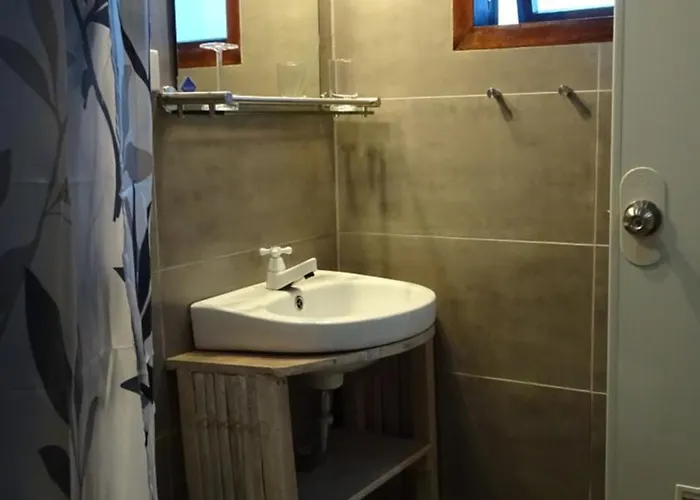 Hostel Threshershack